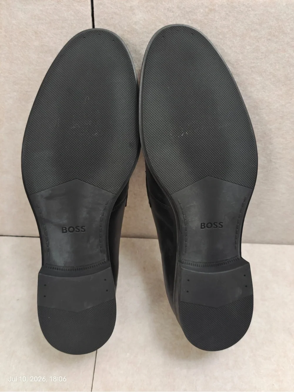 NWOB Boss Colby Slip-On Bit Loafer Shoes Men's Embossed Logo Black Size US 8